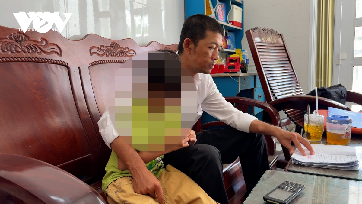 C.P Việt Nam cho nghỉ việc người tố cáo là vi phạm pháp luật?