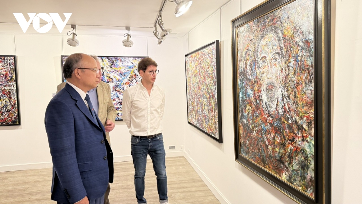 ban tuyên giáo và dân vận trung ương trao giải a cho hoạ sĩ georg esco hình ảnh 3 ban tuyen giao va dan van trung uong trao giai a cho hoa si georg esco hinh anh 3