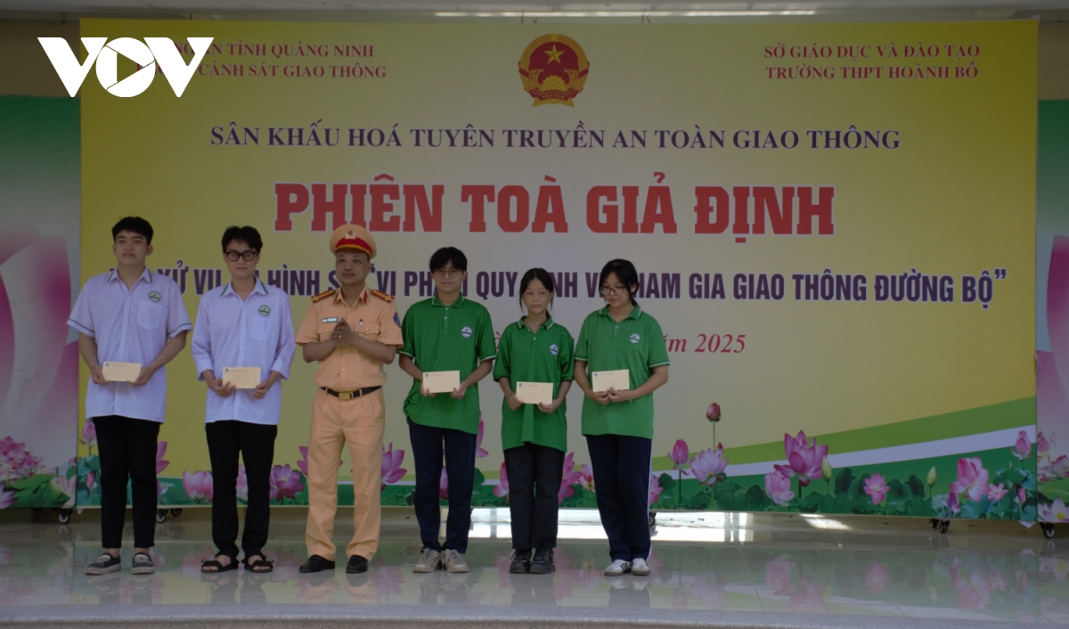 quảng ninh tăng cường giáo dục nâng cao ý thức chấp hành atgt ở lứa tuổi học sinh hình ảnh 3 quang ninh tang cuong giao duc nang cao y thuc chap hanh atgt o lua tuoi hoc sinh hinh anh 3
