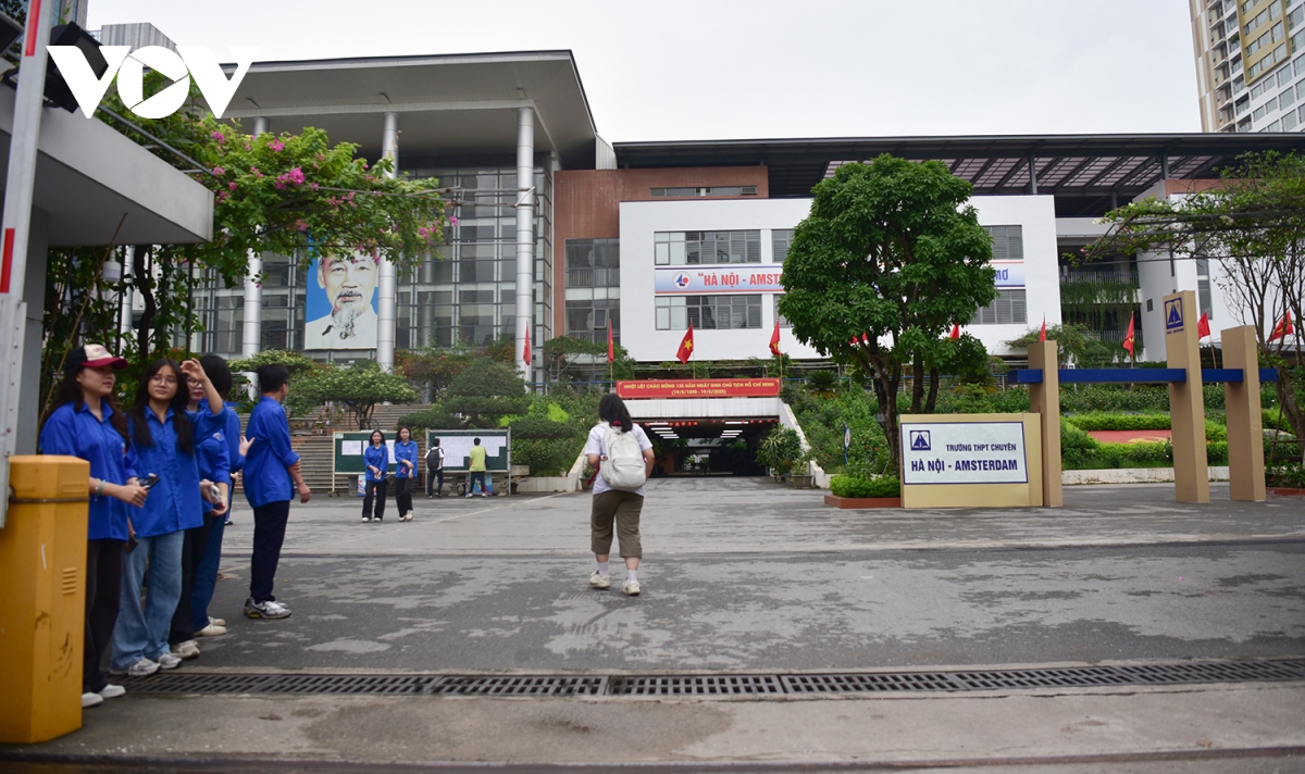 13.091 chiến binh bước vào cuộc đua vào lớp 10 chuyên hà nội hình ảnh 1 13.091 chien binh buoc vao cuoc dua vao lop 10 chuyen ha noi hinh anh 1