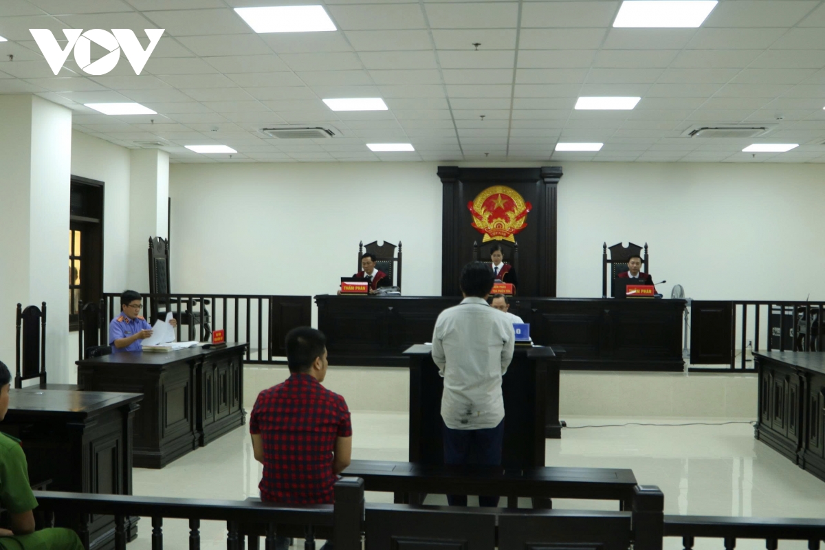 lãnh 6 tháng tù vì sử dụng ngư cụ bị cấm để khai thác thủy sản trái phép hình ảnh 2 lanh 6 thang tu vi su dung ngu cu bi cam de khai thac thuy san trai phep hinh anh 2