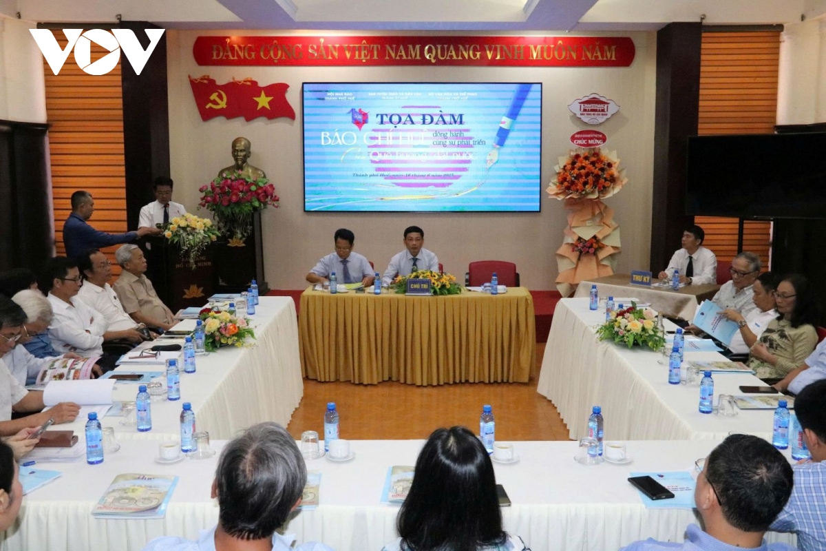 báo chí huế- dòng chảy song hành cùng lịch sử cách mạng hình ảnh 2 bao chi hue- dong chay song hanh cung lich su cach mang hinh anh 2