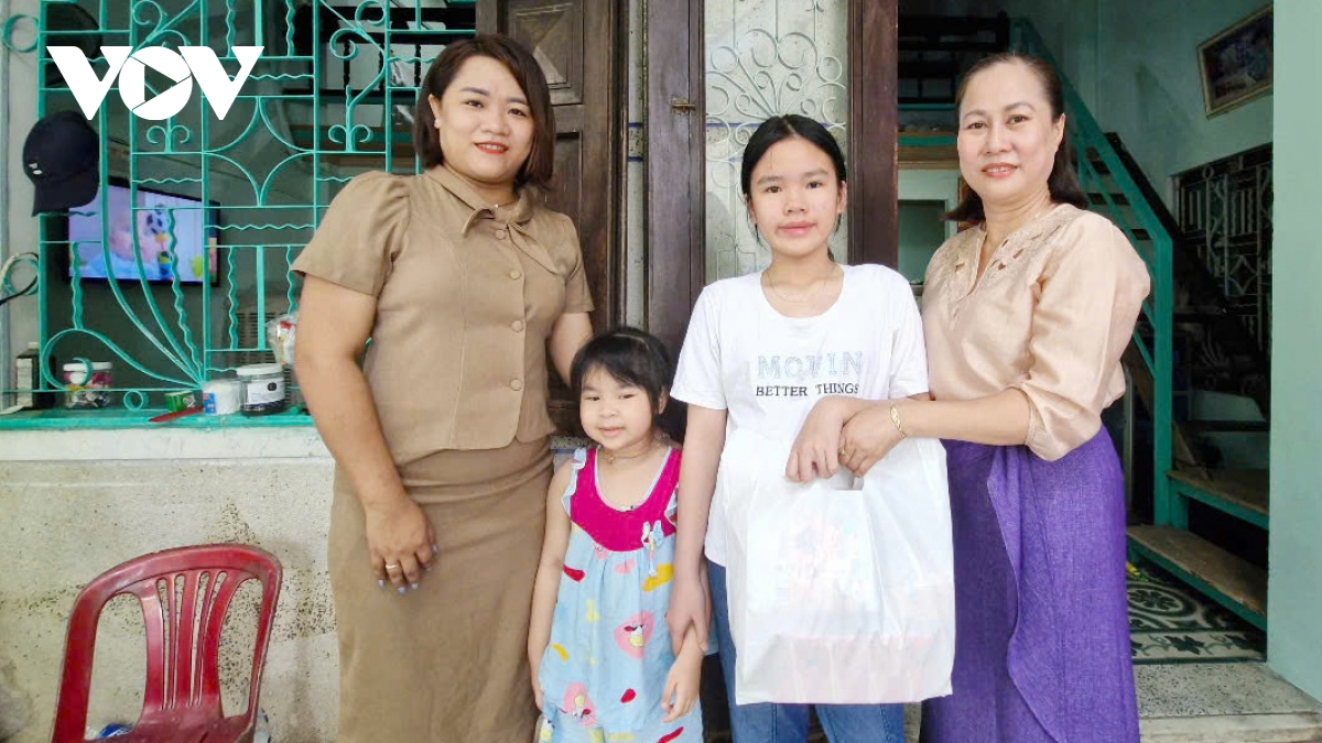 lan tỏa yêu thương chương trình mẹ đỡ đầu cho trẻ mồ côi hình ảnh 3 lan toa yeu thuong chuong trinh me do dau cho tre mo coi hinh anh 3