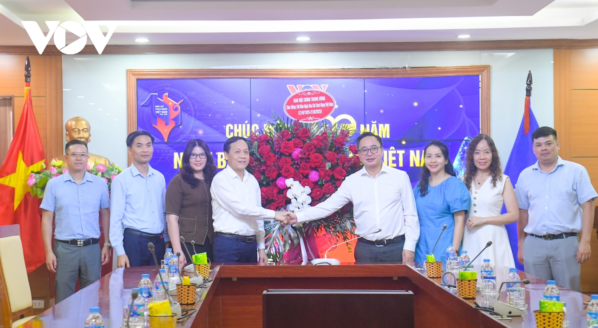 vov là cơ quan truyền thông đi đầu, thể hiện vai trò dẫn dắt thông tin hình ảnh 4 vov la co quan truyen thong di dau, the hien vai tro dan dat thong tin hinh anh 4