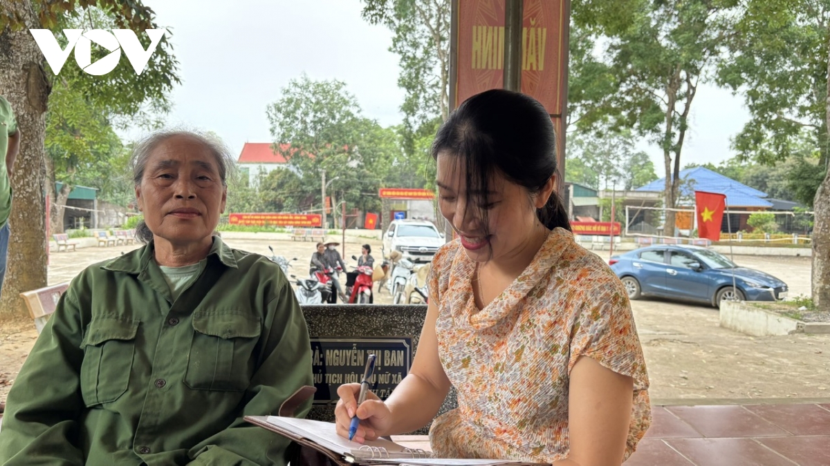 dân tố trại lợn bức tử người sống, xâm lấn nghĩa trang hình ảnh 11 dan to trai lon buc tu nguoi song, xam lan nghia trang hinh anh 11