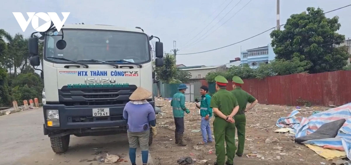 hà nội kiểm tra việc xử lý về vệ sinh môi trường tại xã la phù hình ảnh 1 ha noi kiem tra viec xu ly ve ve sinh moi truong tai xa la phu hinh anh 1