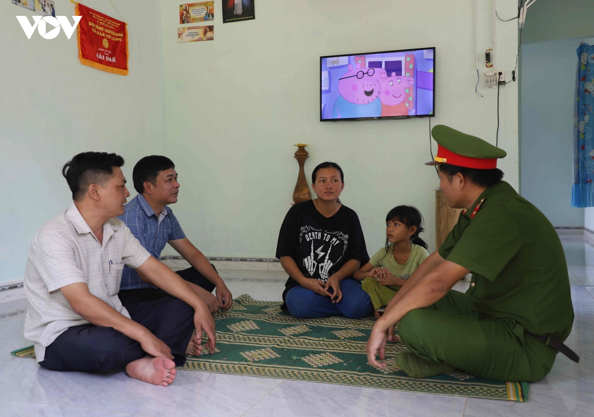 suc hut nhan van- khat vong cong hien tu chuong trinh xoa nha tam hinh anh 2