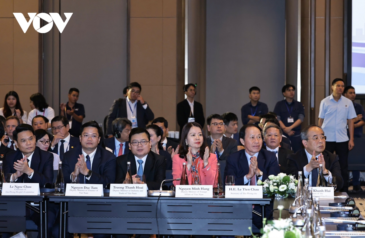 chủ tịch nước dự khai mạc kỳ họp thứ 3 hội đồng tư vấn kinh doanh apec hình ảnh 4 chu tich nuoc du khai mac ky hop thu 3 hoi dong tu van kinh doanh apec hinh anh 4