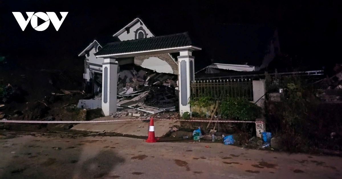hiện trường vụ sạt lở đất ở lào cai làm 2 người chết, 3 người bị thương hình ảnh 1 hien truong vu sat lo dat o lao cai lam 2 nguoi chet, 3 nguoi bi thuong hinh anh 1