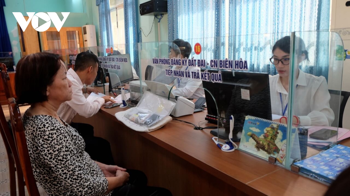 khắc phục vướng mắc khi thực hiện chính quyền 2 cấp ở Đồng nai và tây ninh hình ảnh 2 khac phuc vuong mac khi thuc hien chinh quyen 2 cap o Dong nai va tay ninh hinh anh 2