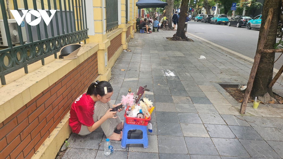 cò và hàng rong quanh bệnh viện Đường đi hay tối, nói dối hay cùng hình ảnh 2 co va hang rong quanh benh vien Duong di hay toi, noi doi hay cung hinh anh 2