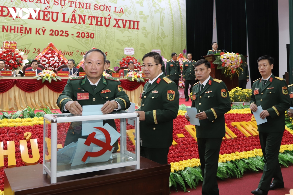 Ong hoang quoc khanh giu chuc bi thu Dang uy quan su tinh son la hinh anh 3