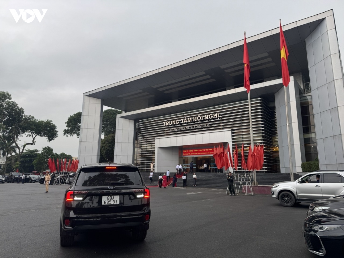 phu tho ho tro 3,2 trieu dong thang tien luu tru va di lai cho can bo sau sap nhap hinh anh 2