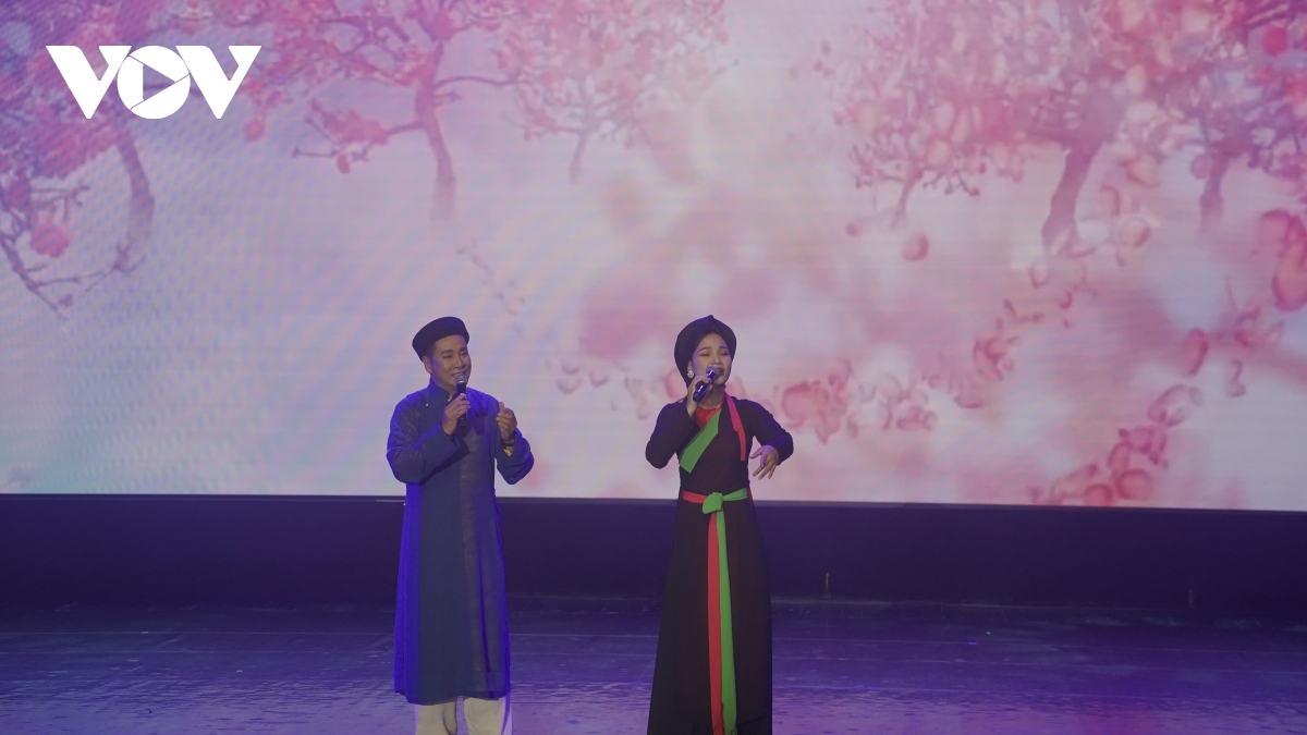 nhung su gia cua san khau le ngoc mang van hoa viet den xu so bach duong hinh anh 4
