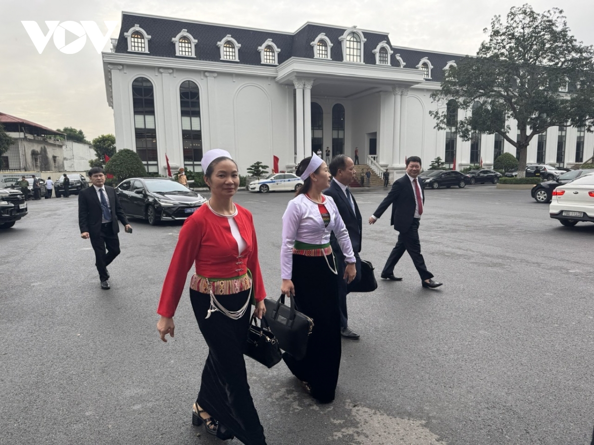 Phú Thọ hỗ trợ 3,2 triệu đồng/tháng tiền lưu trú và đi lại cho cán bộ sau sáp nhập