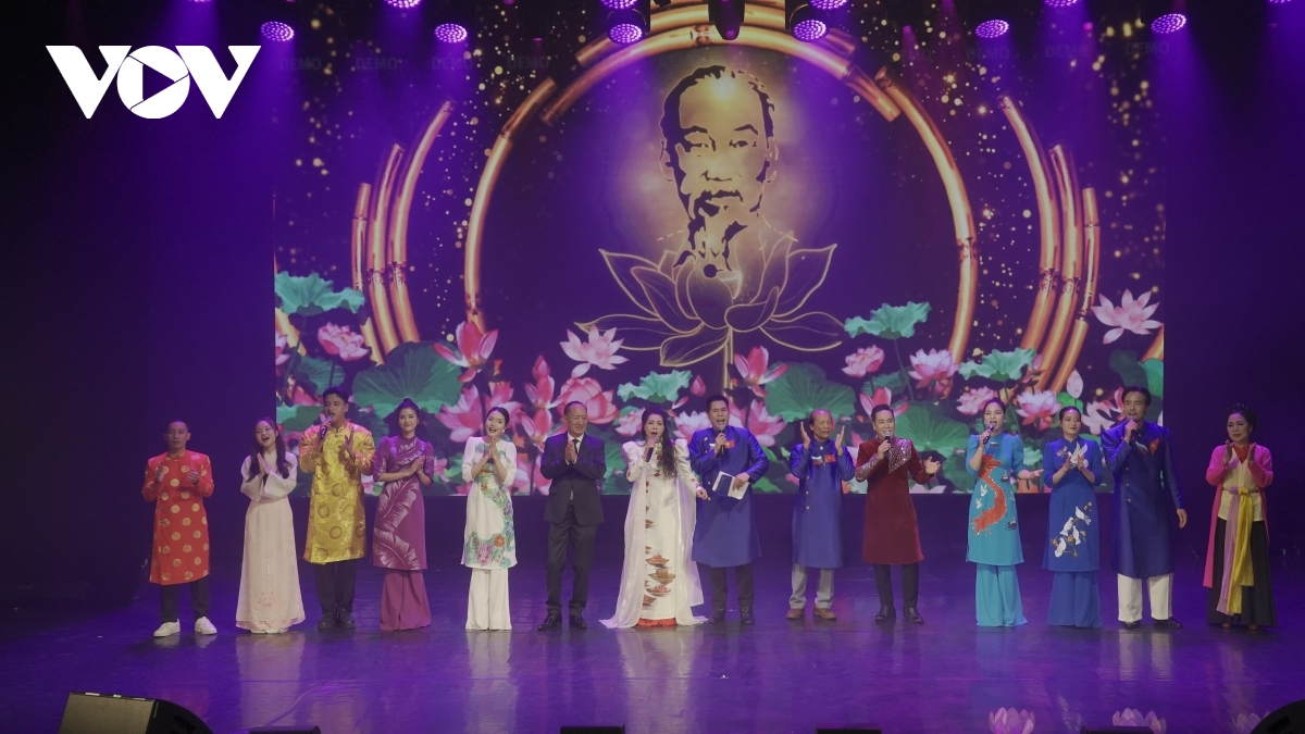 nhung su gia cua san khau le ngoc mang van hoa viet den xu so bach duong hinh anh 7