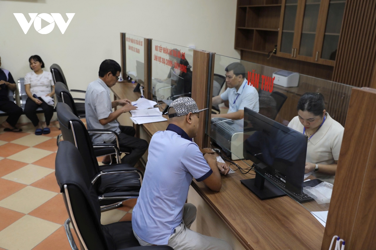 phú thọ yêu cầu xử lý cò mồi thủ tục đất đai tại trung tâm hành chính công hình ảnh 2 phu tho yeu cau xu ly co moi thu tuc dat dai tai trung tam hanh chinh cong hinh anh 2