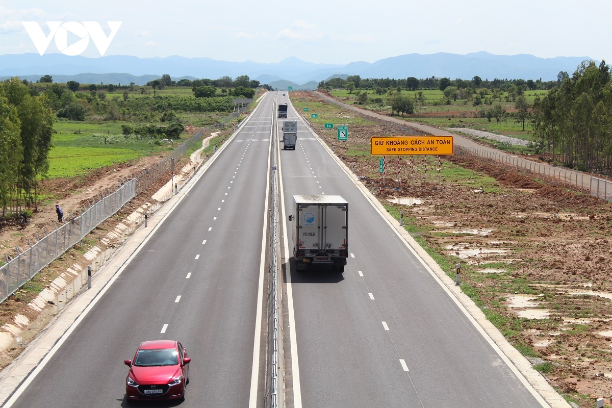lâm Đồng kiến nghị làm làn dừng khẩn cấp tuyến cao tốc vĩnh hảo - phan thiết hình ảnh 2 lam Dong kien nghi lam lan dung khan cap tuyen cao toc vinh hao - phan thiet hinh anh 2