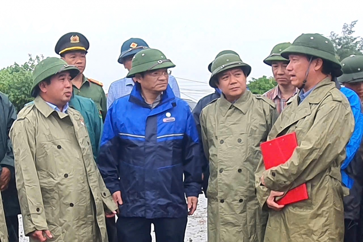 cập nhật bão số 3 Đảo bạch long vĩ tp hải phòng đang có gió giật cấp 9, mưa to, sóng lớn hình ảnh 2 cap nhat bao so 3 Dao bach long vi tp hai phong dang co gio giat cap 9, mua to, song lon hinh anh 2