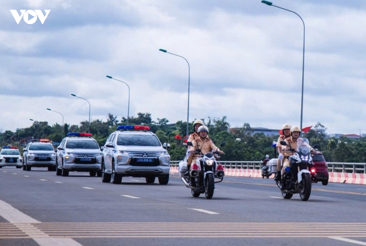 Dak lak ra quan dot cao diem bao ve Dai hoi dang cac cap va cac ngay le lon hinh anh 1
