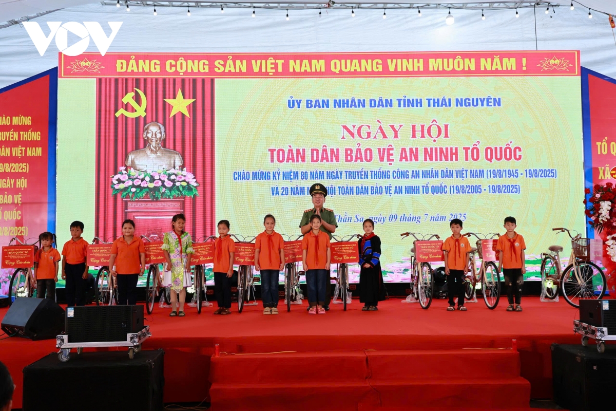 20 năm ngày hội toàn dân bảo vệ an ninh tổ quốc hình ảnh 3 20 nam ngay hoi toan dan bao ve an ninh to quoc hinh anh 3