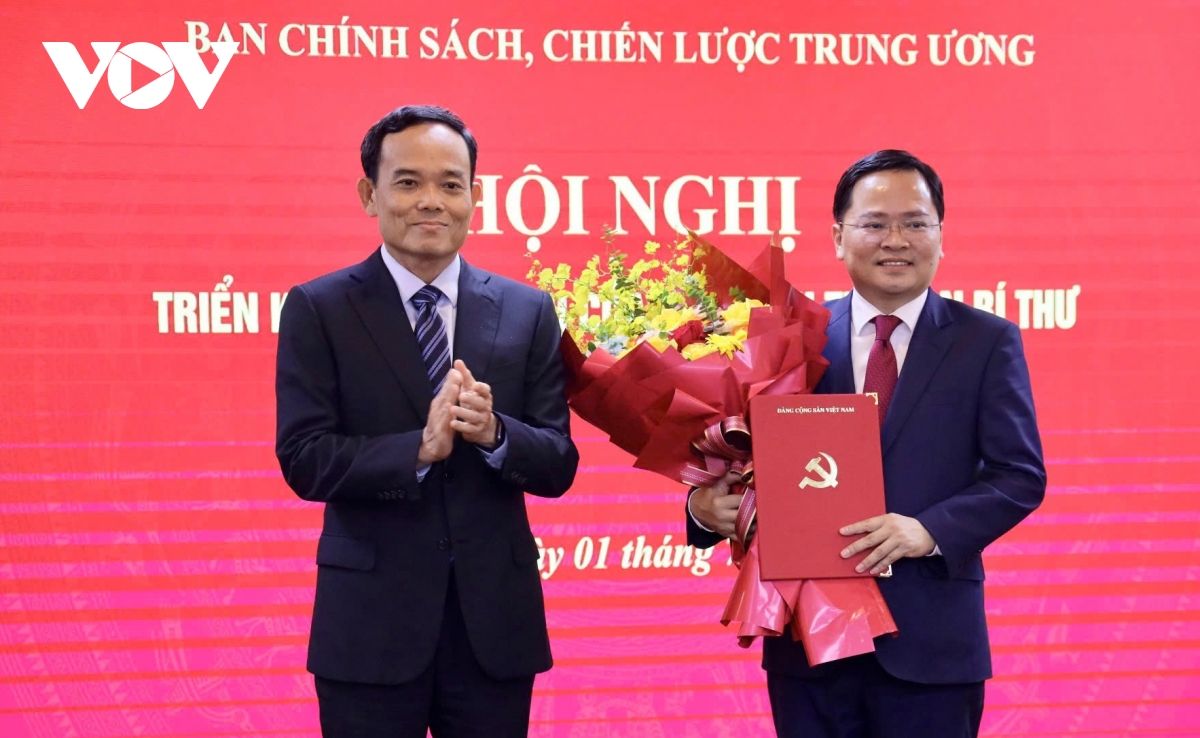 bổ nhiệm hai phó trưởng ban chính sách, chiến lược trung ương hình ảnh 1 bo nhiem hai pho truong ban chinh sach, chien luoc trung uong hinh anh 1