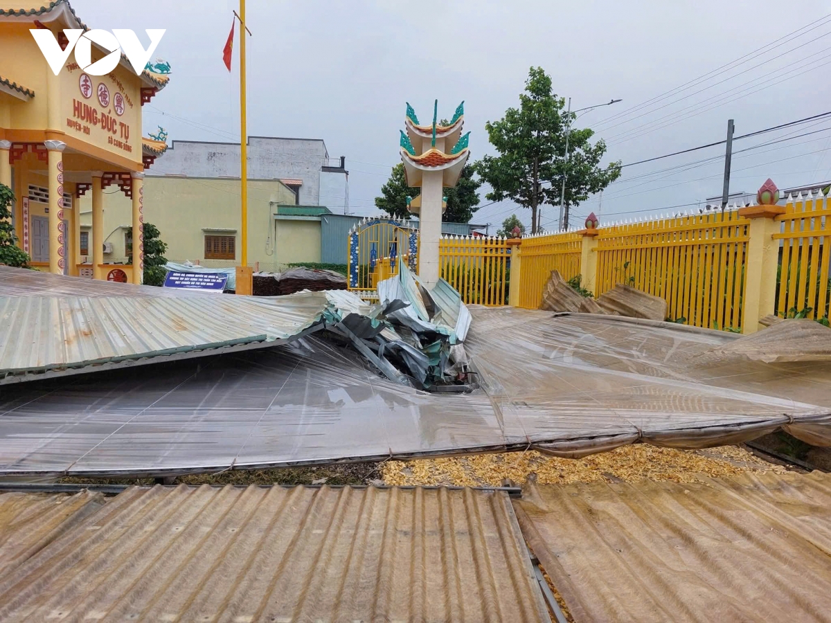 mua dong lam do nga nhieu cay xanh, tru dien, toc mai nhieu cong trinh, nha kho o Dong thap hinh anh 3