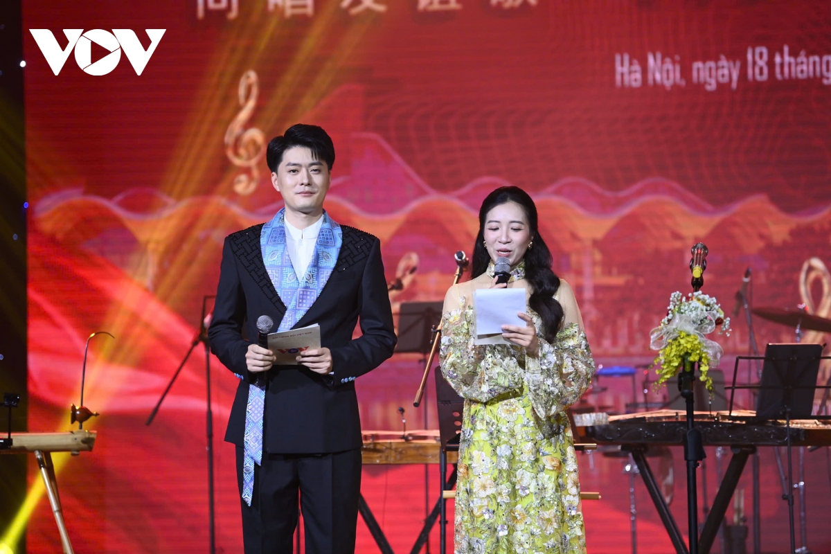 tieng hat huu nghi viet trung 2025 khuc ca ket noi trai tim hai dan toc hinh anh 1