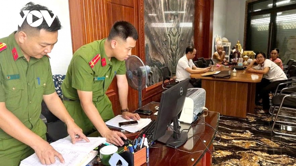 thanh hóa tạm giữ hình sự 8 đối tượng trong băng, ổ nhóm tội phạm nguy hiểm hình ảnh 1 thanh hoa tam giu hinh su 8 doi tuong trong bang, o nhom toi pham nguy hiem hinh anh 1