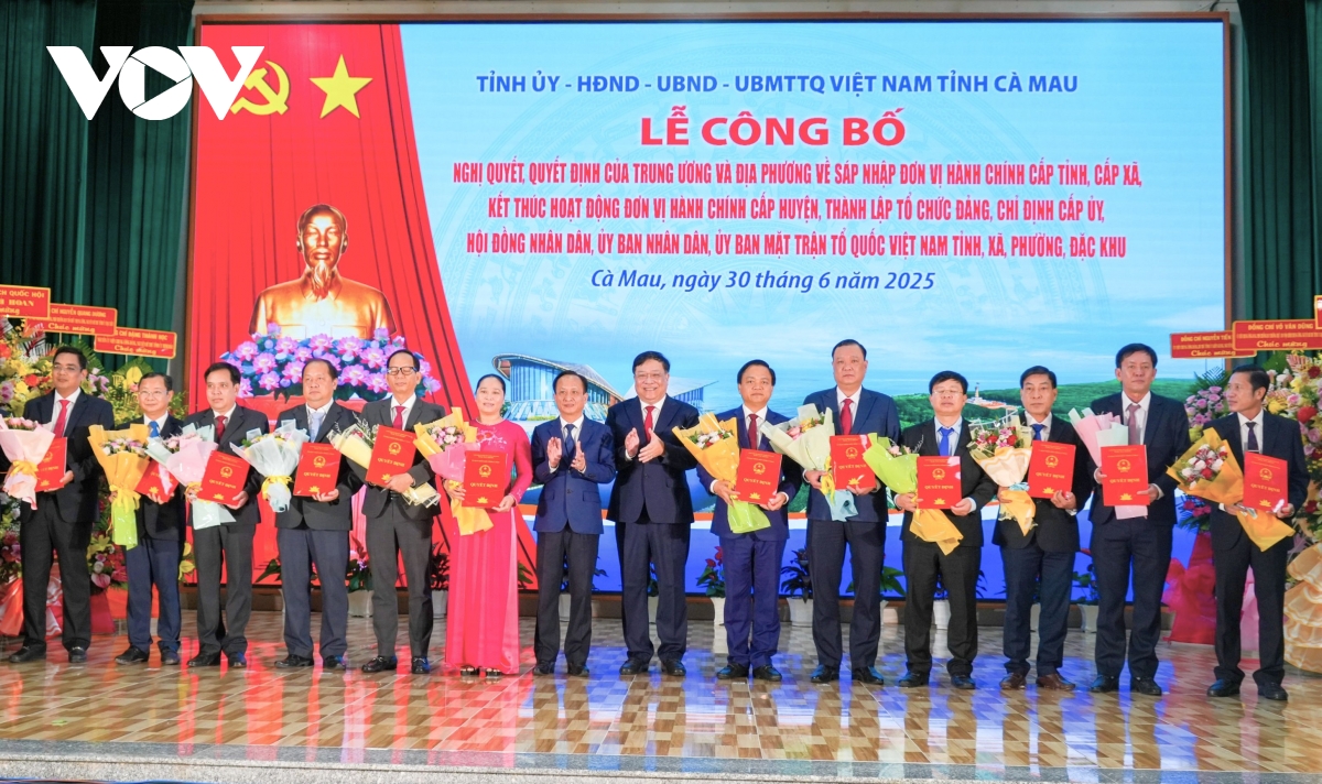 danh sach cac tan giam doc so cua tinh ca mau hinh anh 1