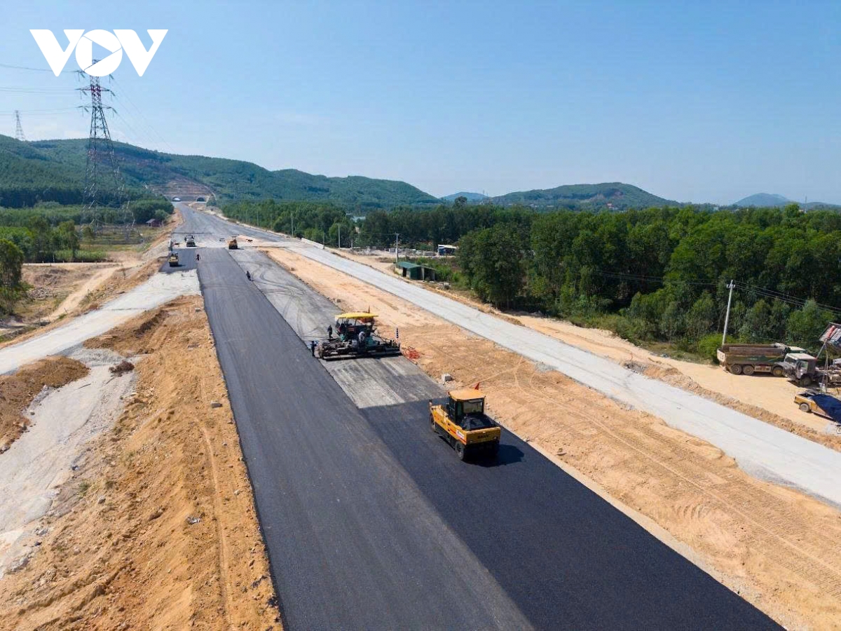 yêu cầu Đà nẵng, quảng ngãi bàn giao dứt điểm mặt bằng cao tốc bắc-nam trước 15 7 hình ảnh 1 yeu cau Da nang, quang ngai ban giao dut diem mat bang cao toc bac-nam truoc 15 7 hinh anh 1