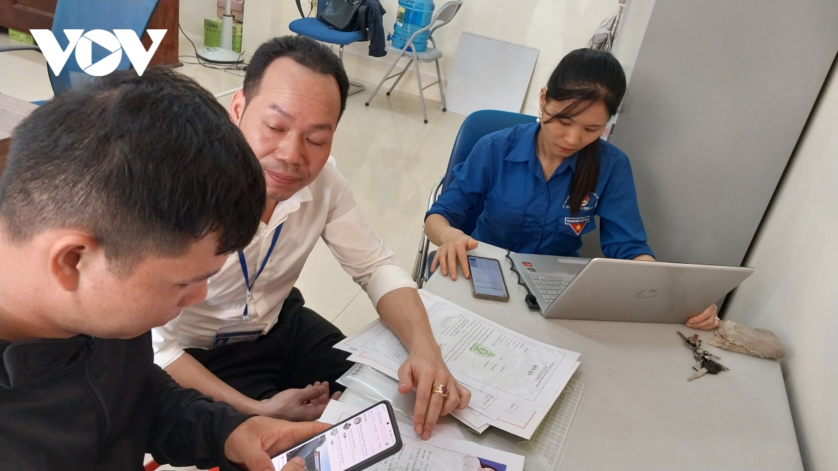 lào cai các xã mới tăng cường hướng dẫn người dân làm thủ tục hành chính hình ảnh 2 lao cai cac xa moi tang cuong huong dan nguoi dan lam thu tuc hanh chinh hinh anh 2