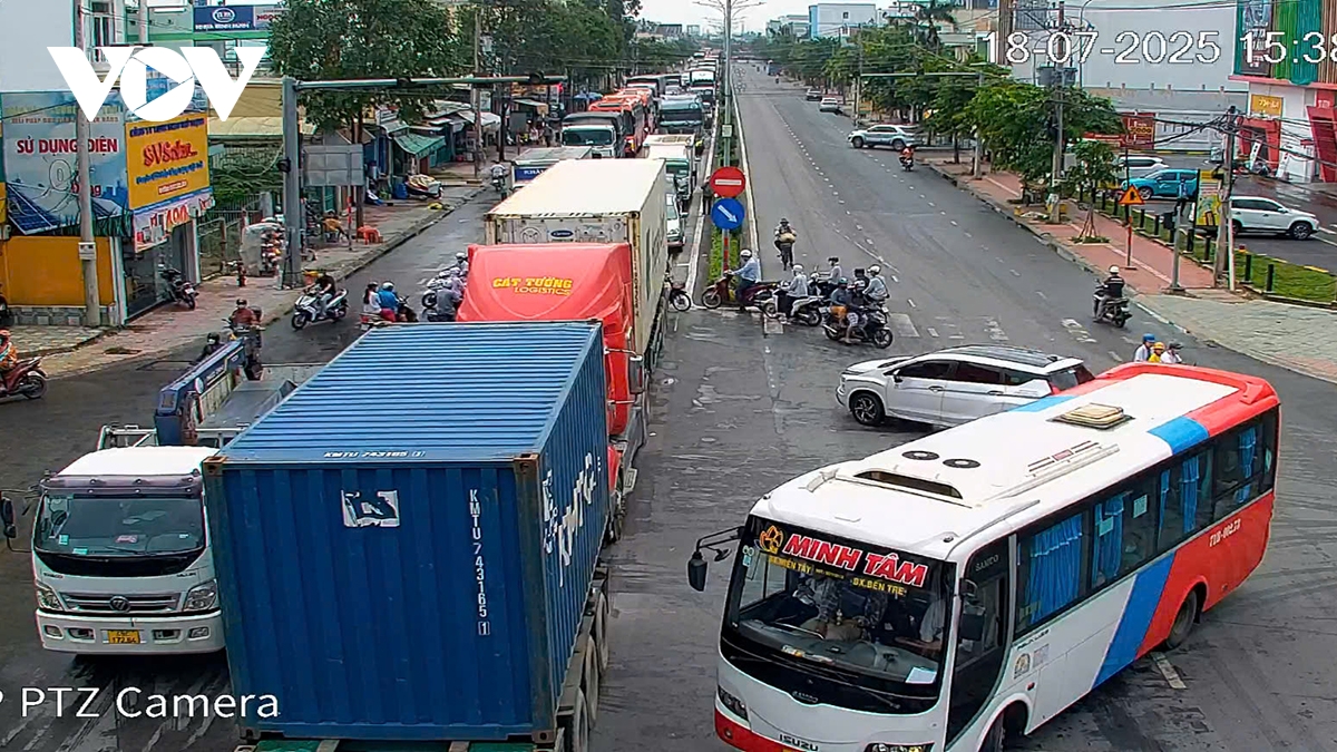 Khu vực cầu Rạch Miễu và phà Rạch Miễu tạm kẹt xe nghiêm trọng