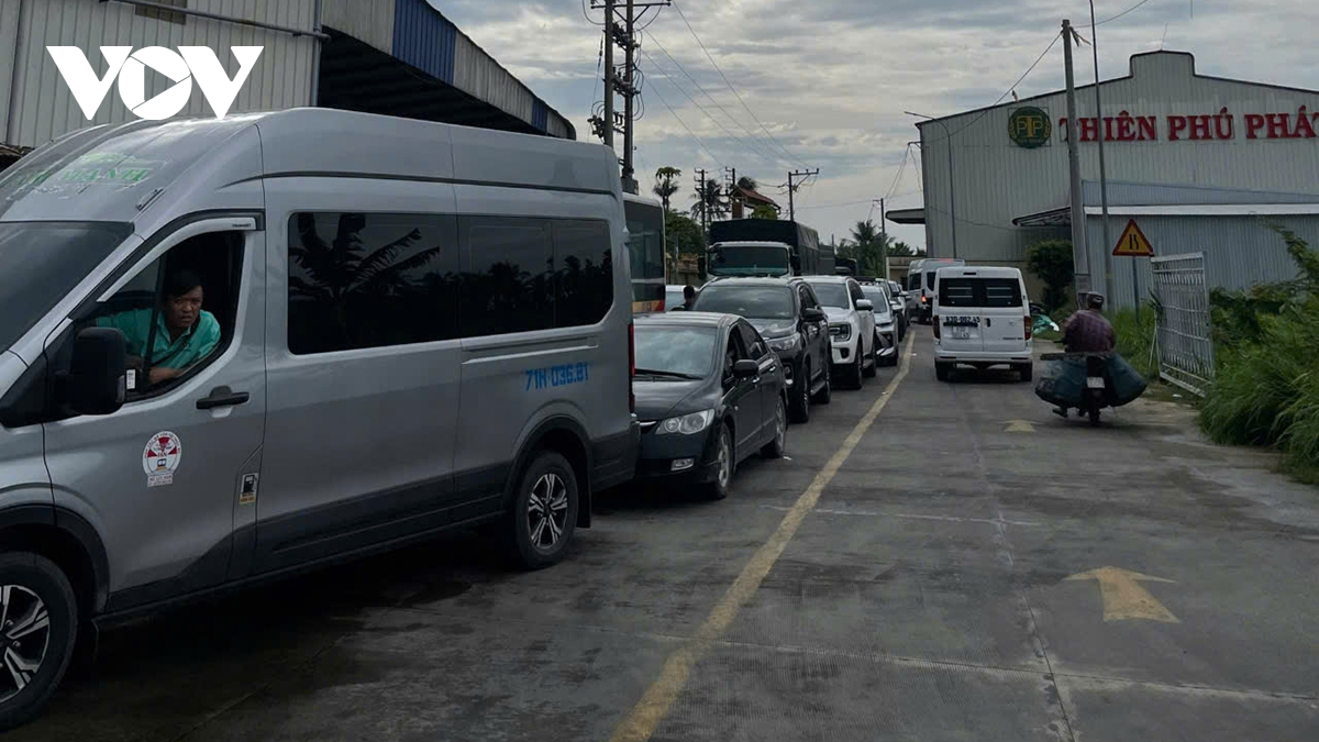 khu vuc cau rach mieu va pha rach mieu tam ket xe nghiem trong hinh anh 2