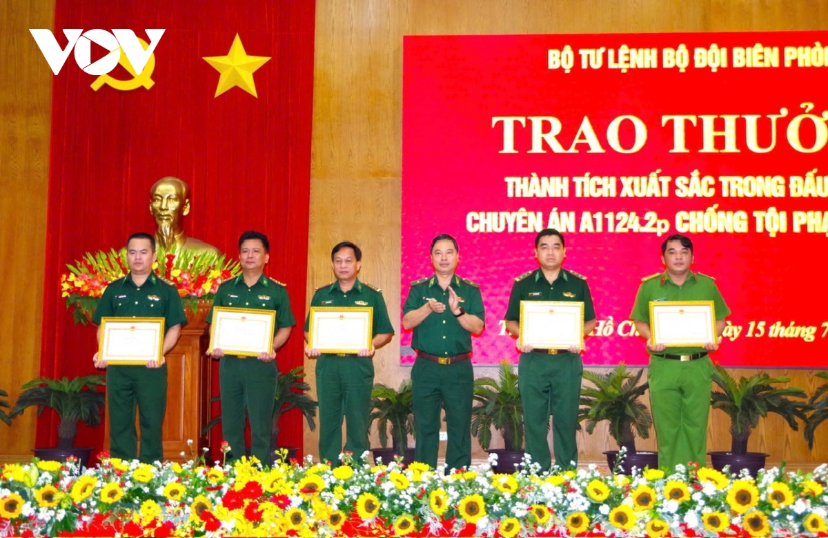 bộ đội biên phòng triệt phá chuyên án ma túy a1124.2p tại tp.hcm hình ảnh 2 bo doi bien phong triet pha chuyen an ma tuy a1124.2p tai tp.hcm hinh anh 2