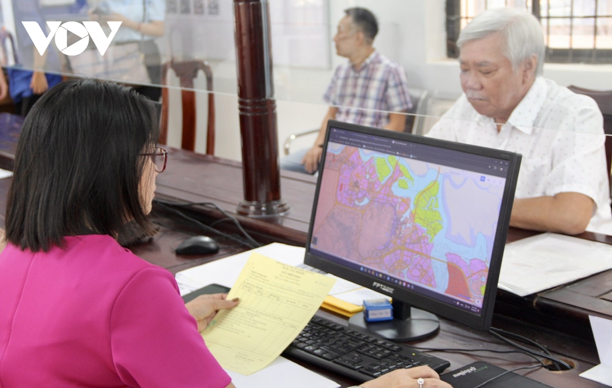 bộ máy chính quyền cơ sở hoạt động ổn định, gần dân hơn hình ảnh 3 bo may chinh quyen co so hoat dong on dinh, gan dan hon hinh anh 3