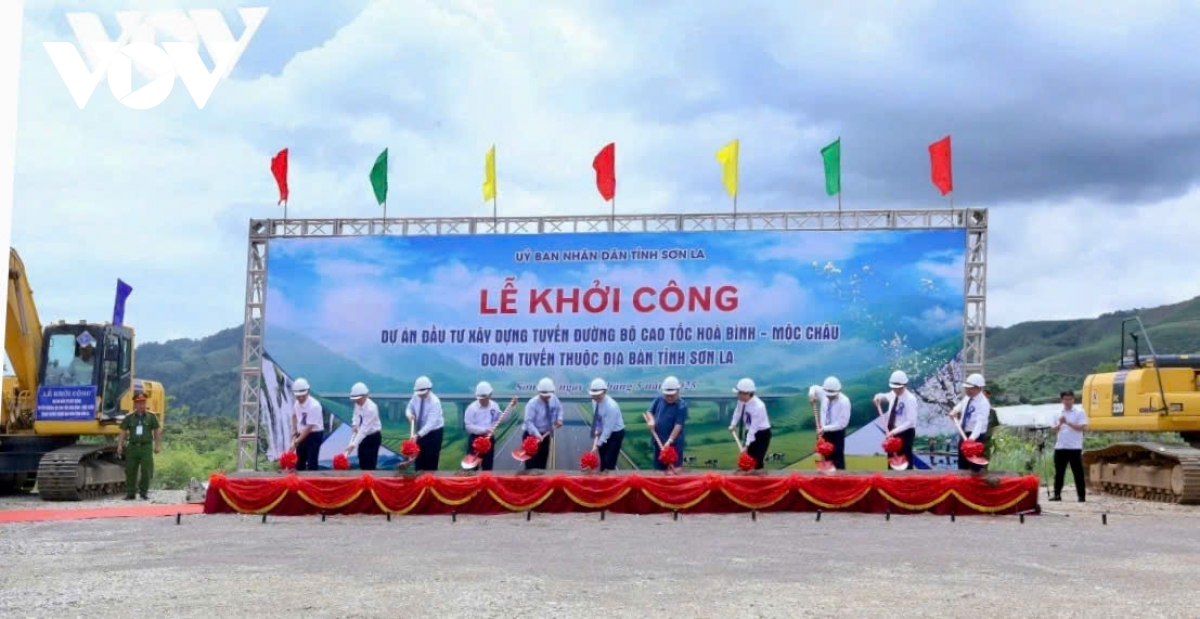 Đề xuất xây cao tốc mộc châu sơn la hơn 22.000 tỷ đồng, quy mô 4 làn xe hình ảnh 2 De xuat xay cao toc moc chau son la hon 22.000 ty dong, quy mo 4 lan xe hinh anh 2