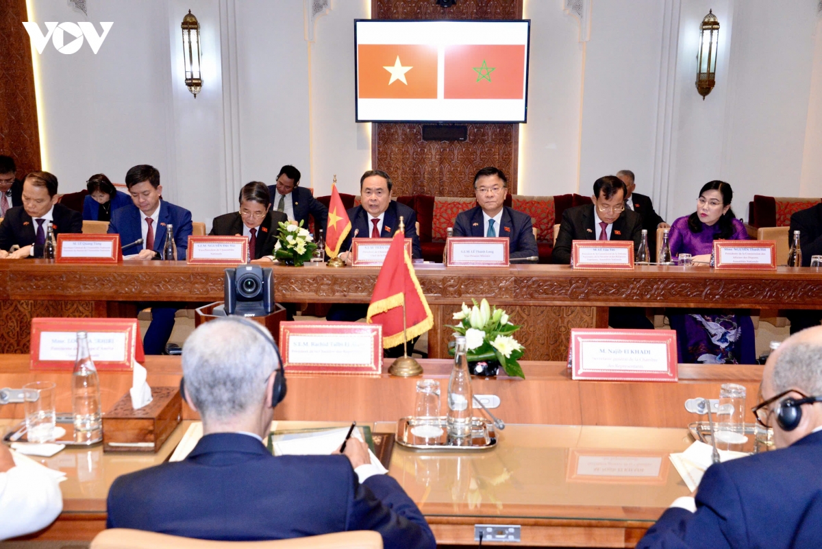 chu tich quoc hoi tran thanh man hoi dam voi chu tich ha vien maroc hinh anh 6
