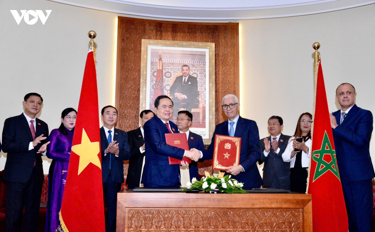 chu tich quoc hoi tran thanh man hoi dam voi chu tich ha vien maroc hinh anh 7
