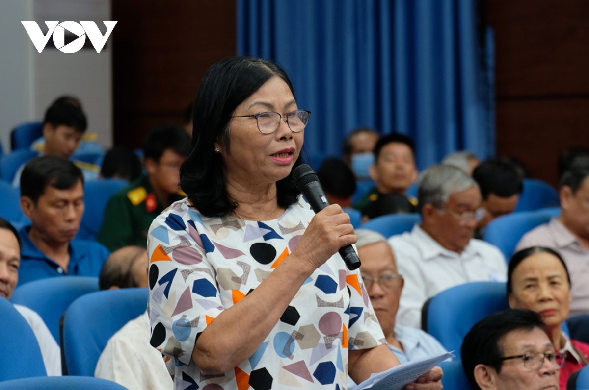 cử tri Đà nẵng lo ngại thuốc giả, thực phẩm nhiễm hoá chất tràn lan thị trường hình ảnh 5 cu tri Da nang lo ngai thuoc gia, thuc pham nhiem hoa chat tran lan thi truong hinh anh 5