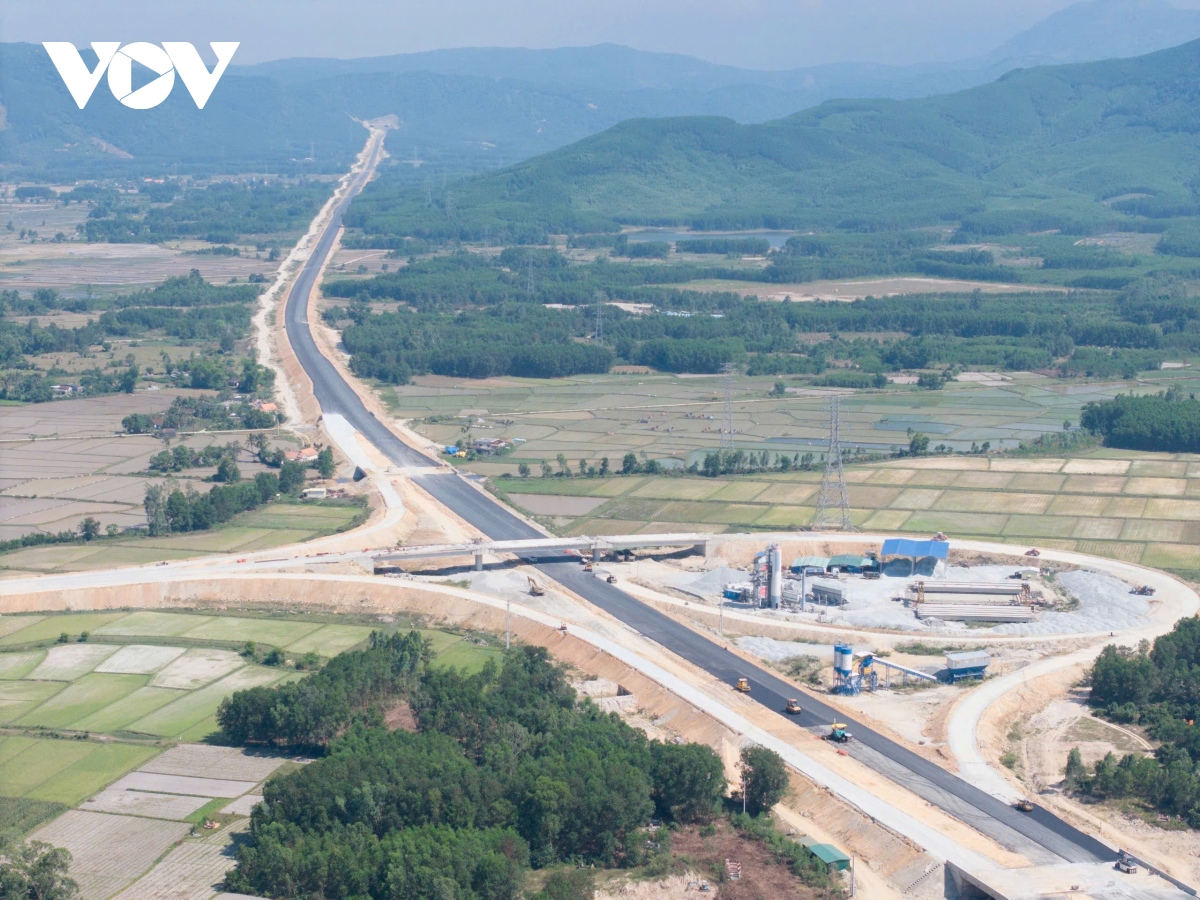 yêu cầu Đà nẵng, quảng ngãi bàn giao dứt điểm mặt bằng cao tốc bắc-nam trước 15 7 hình ảnh 3 yeu cau Da nang, quang ngai ban giao dut diem mat bang cao toc bac-nam truoc 15 7 hinh anh 3