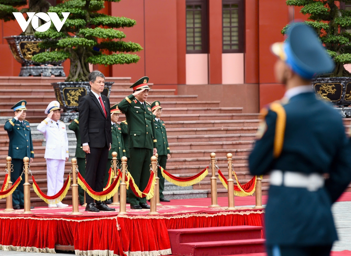 Đại tướng Phan Văn Giang chủ trì lễ đón Bộ trưởng Bộ Quốc phòng Singapore Chan Chun Sing Đại tướng Phan Văn Giang chủ trì lễ đón Bộ trưởng Bộ Quốc phòng Singapore Chan Chun Sing