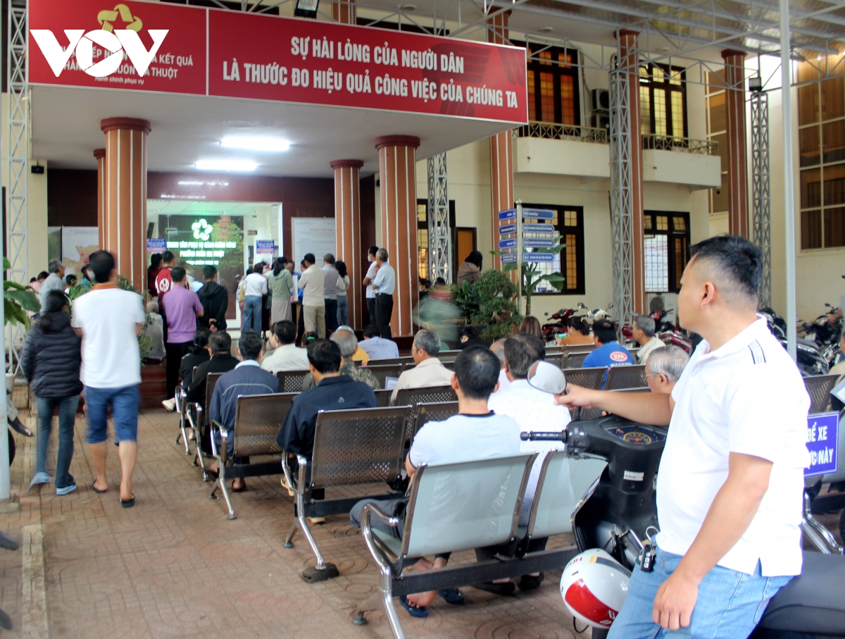 Đắk lắk đẩy mạnh ứng dụng chuyển đổi số trong phục vụ hành chính công hình ảnh 1 Dak lak day manh ung dung chuyen doi so trong phuc vu hanh chinh cong hinh anh 1