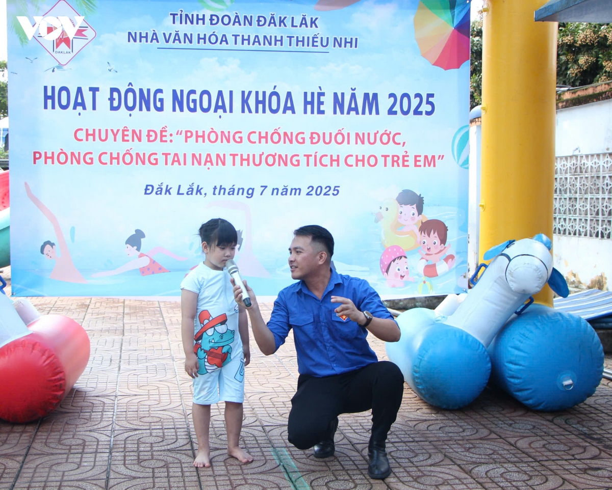 trang bi ky nang boi gieo mua he an toan cho tre vung cao hinh anh 2