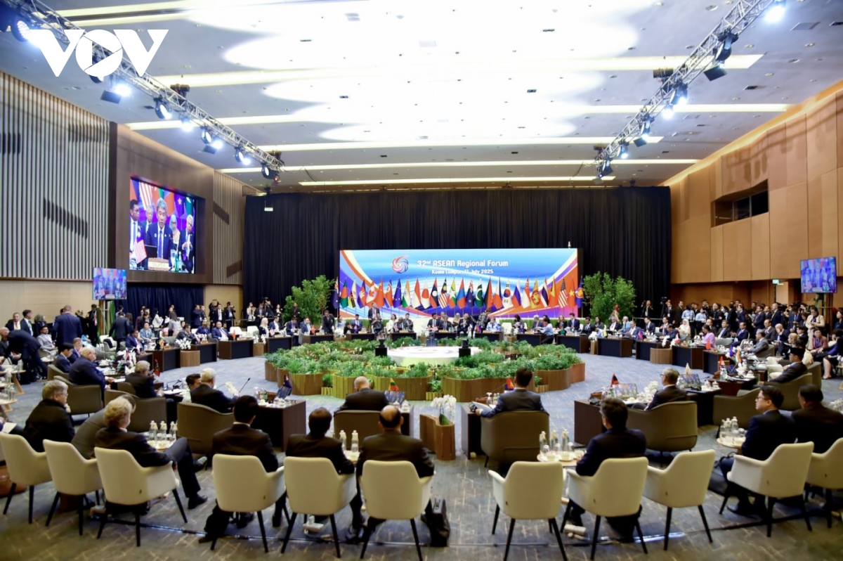 diễn đàn khu vực asean tiếp tục khẳng định vai trò cơ chế an ninh hàng đầu khu vực hình ảnh 1 dien dan khu vuc asean tiep tuc khang dinh vai tro co che an ninh hang dau khu vuc hinh anh 1