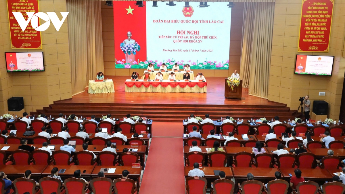 thường trực ban bí thư trần cẩm tú tiếp xúc cử tri tỉnh lào cai hình ảnh 1 thuong truc ban bi thu tran cam tu tiep xuc cu tri tinh lao cai hinh anh 1