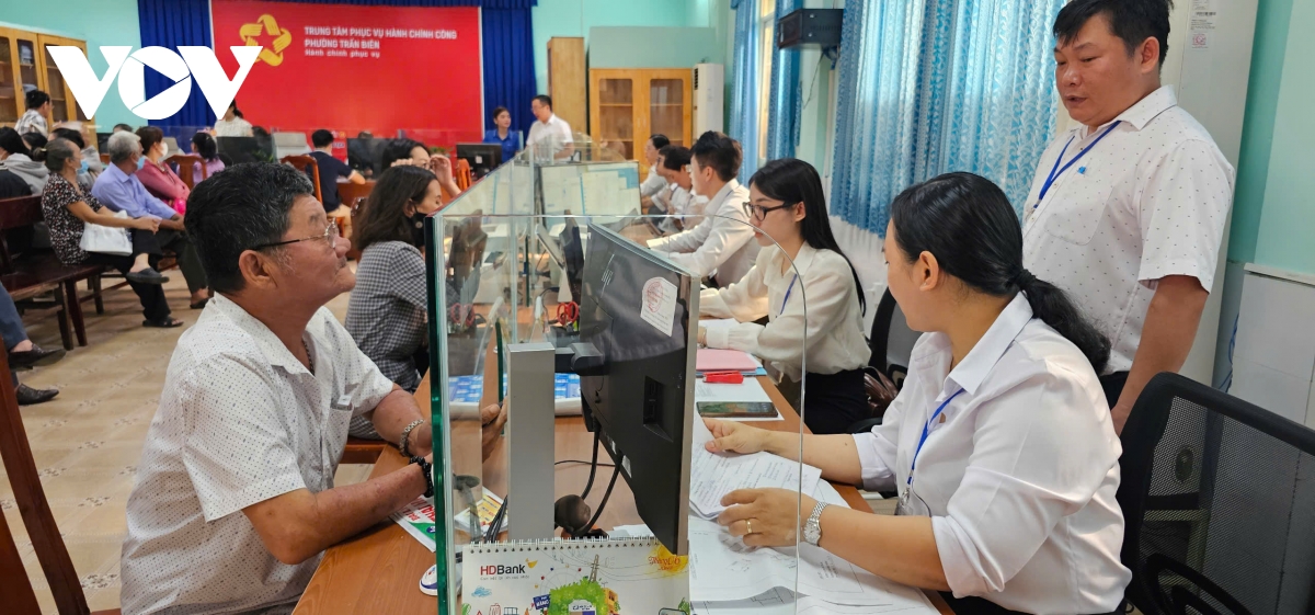 toàn cảnh ngày đầu vận hành chính quyền địa phương 2 cấp tại 34 tỉnh, thành phố hình ảnh 56 toan canh ngay dau van hanh chinh quyen dia phuong 2 cap tai 34 tinh, thanh pho hinh anh 56