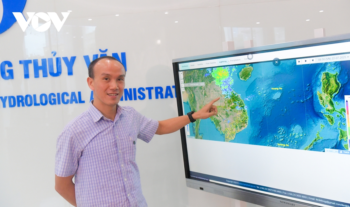Ông Lâm Hoàng Phúc Lâm - Phó Giám đốc Trung tâm Dự báo khí tượng thủy văn quốc gia Ông Lâm Hoàng Phúc Lâm - Phó Giám đốc Trung tâm Dự báo khí tượng thủy văn quốc gia