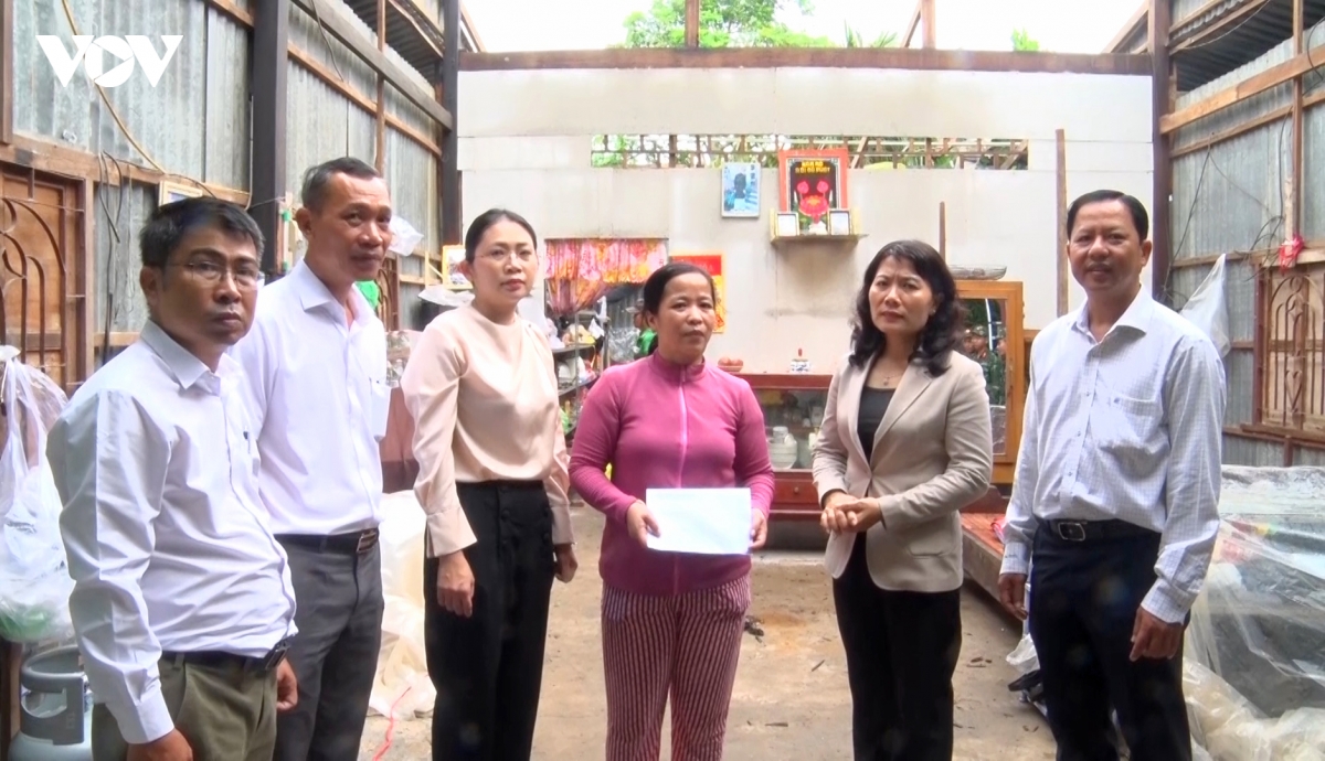 100 can nha o an giang bi sap va toc mai do hoan luu bao so 3 hinh anh 3