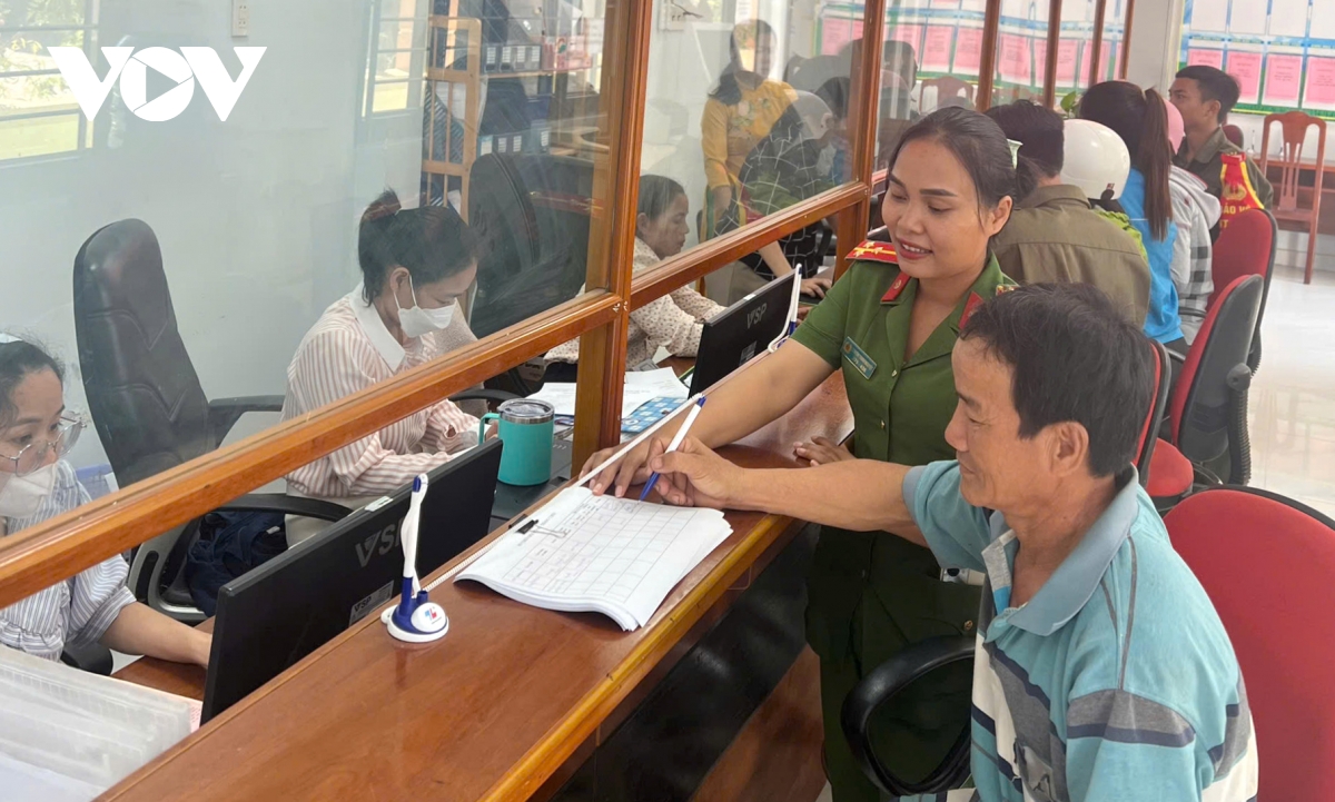 toàn cảnh ngày đầu vận hành chính quyền địa phương 2 cấp tại 34 tỉnh, thành phố hình ảnh 63 toan canh ngay dau van hanh chinh quyen dia phuong 2 cap tai 34 tinh, thanh pho hinh anh 63